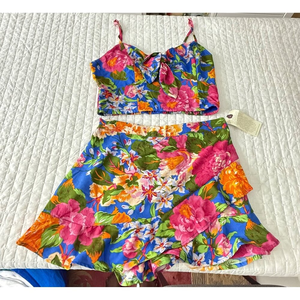 BOG Lottie & Holly Floral 2pc Set, Tie-Front Crop Top & High-Waisted Shorts